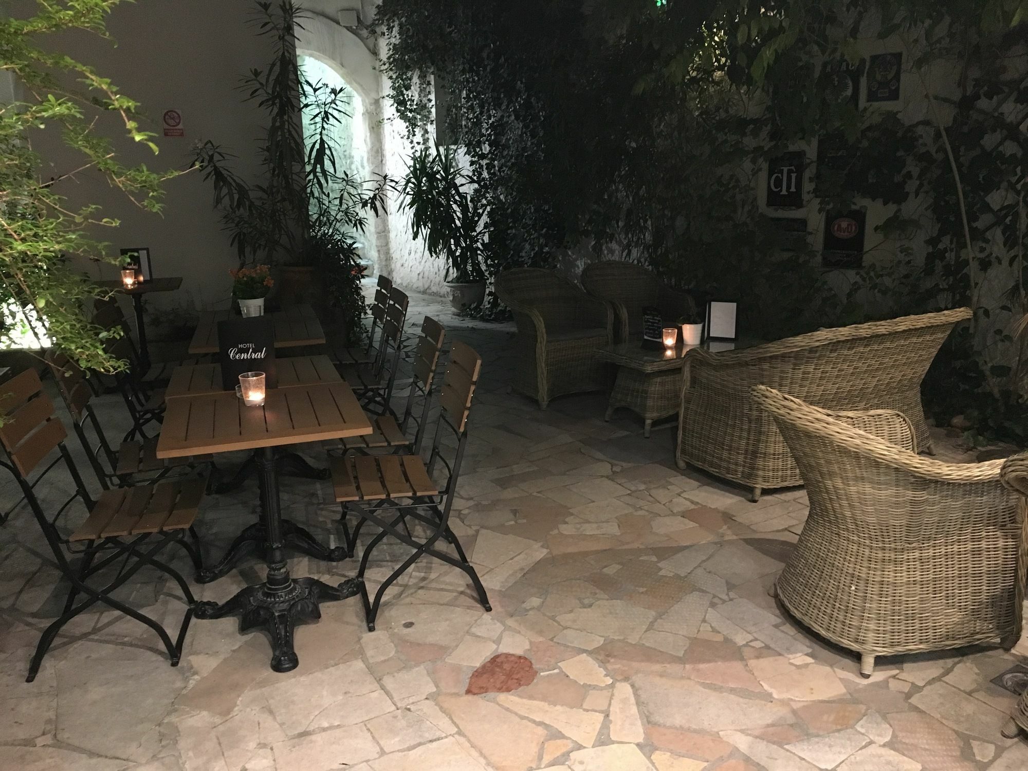 Hotel Central Avignon Luaran gambar